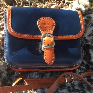 Vintage Vera Pelle Cross the Body Bag NWOT